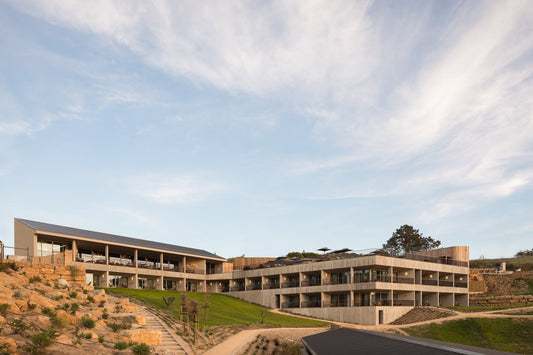 Immerso, Ericeira, Portugal – A Coastal Retreat in the Hills